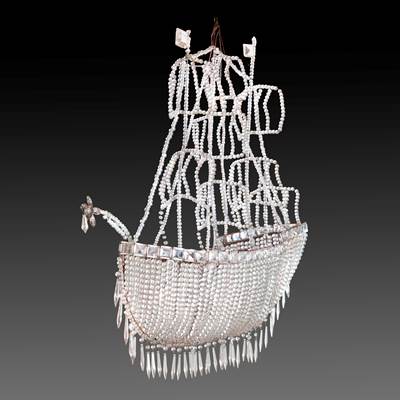 A rare boat shape chandelier, 3 lights, glass beads and crystal pendants, early 20th century (90 cm high, 80 cm lenght, 25 cm wide) ( 3 ft high, 31 in. lenght, 10 in. wide)
